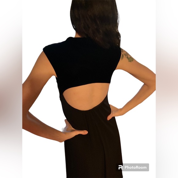 Black Velvet Empire Waist Keyhole Back Dress, Laundry by Shelli Segal - Picture 2 of 7